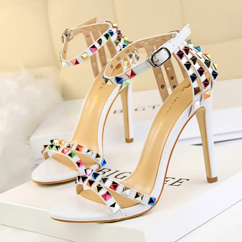 Summer High Heels Valentine Shoes Sexy Sandals Mary Jane Shoes Sandals High Heels Luxury Colorful rivet Sandals Open Toe Heels
Summer High Heels Valentine Shoes Sexy Sandals Mary Jane Shoes Sandals High Heels Luxury Colorful rivet Sandals Open Toe Heels