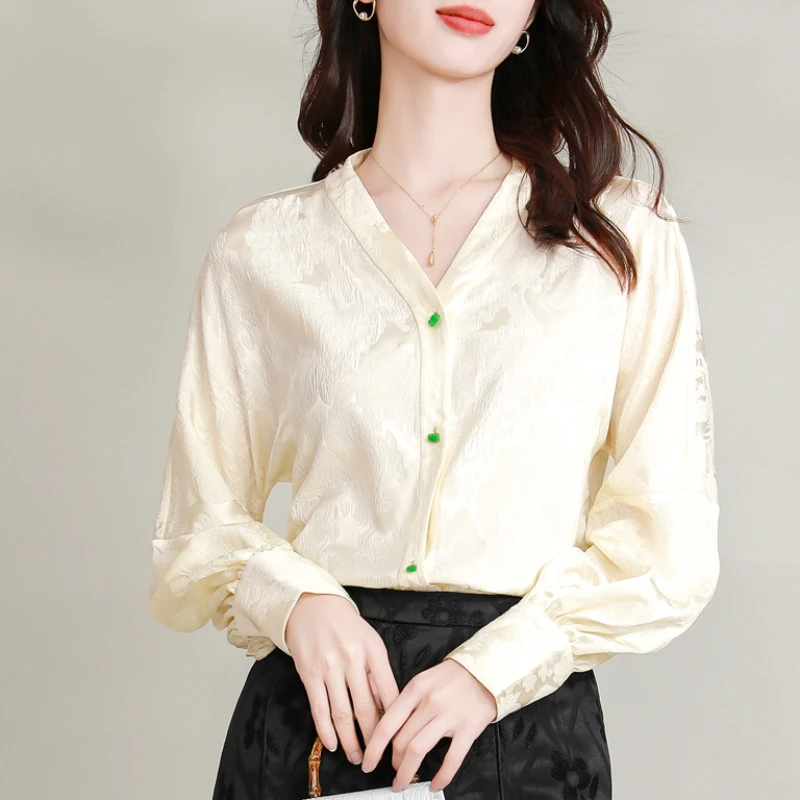 Женская атласная рубашка в китайском стиле, винтажные блузки с цветами, шелковая одежда, свободные весенне-летние женские Топы с длинным рукавом YCMYUNYAN
Женская атласная рубашка в китайском стиле, винтажные блузки с цветами, шелковая одежда, свободные весенне-летние женские Топы с длинным рукавом YCMYUNYAN
