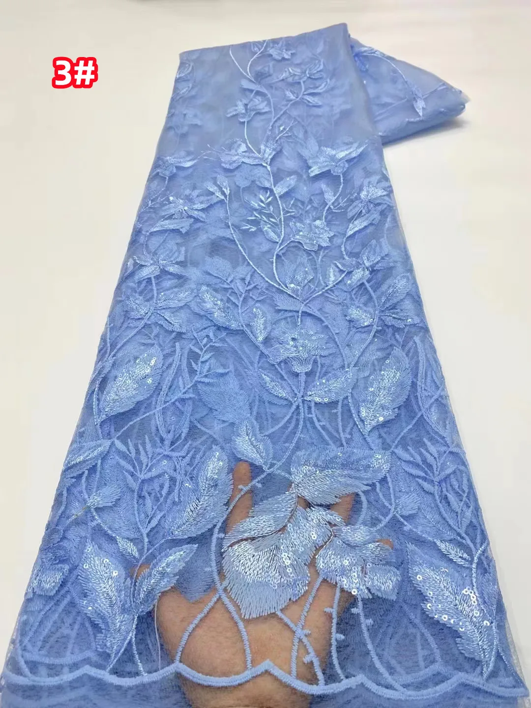 New exquisite sequins pure hand-embroidered lace mesh, the first choice for European and American retro wedding dresses, high qu
New exquisite sequins pure hand-embroidered lace mesh, the first choice for European and American retro wedding dresses, high qu