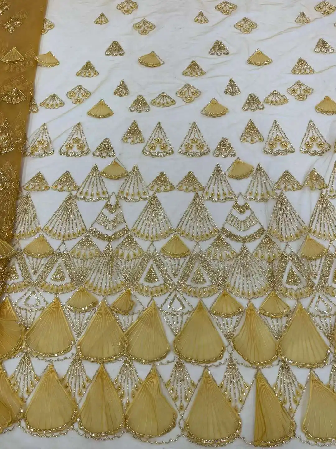 New arrivals Pearls With Floral 3D Embroidery French Tulle net .African Sequined Fabric Lace For Weddings Evening Dresses Party
New arrivals Pearls With Floral 3D Embroidery French Tulle net .African Sequined Fabric Lace For Weddings Evening Dresses Party