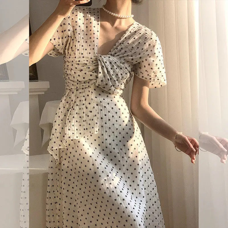 

Women's French haute couture white polka dot dress for summer summer dress women 2023 Slim Fit