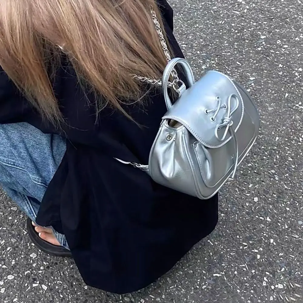 Модный многофункциональный рюкзак на цепочке, кожаная сумка с бантом, сумка на плечо, винтажная школьная сумка из искусственной кожи с рисунком ромбиками
Модный многофункциональный рюкзак на цепочке, кожаная сумка с бантом, сумка на плечо, винтажная школьная сумка из искусственной кожи с рисунком ромбиками