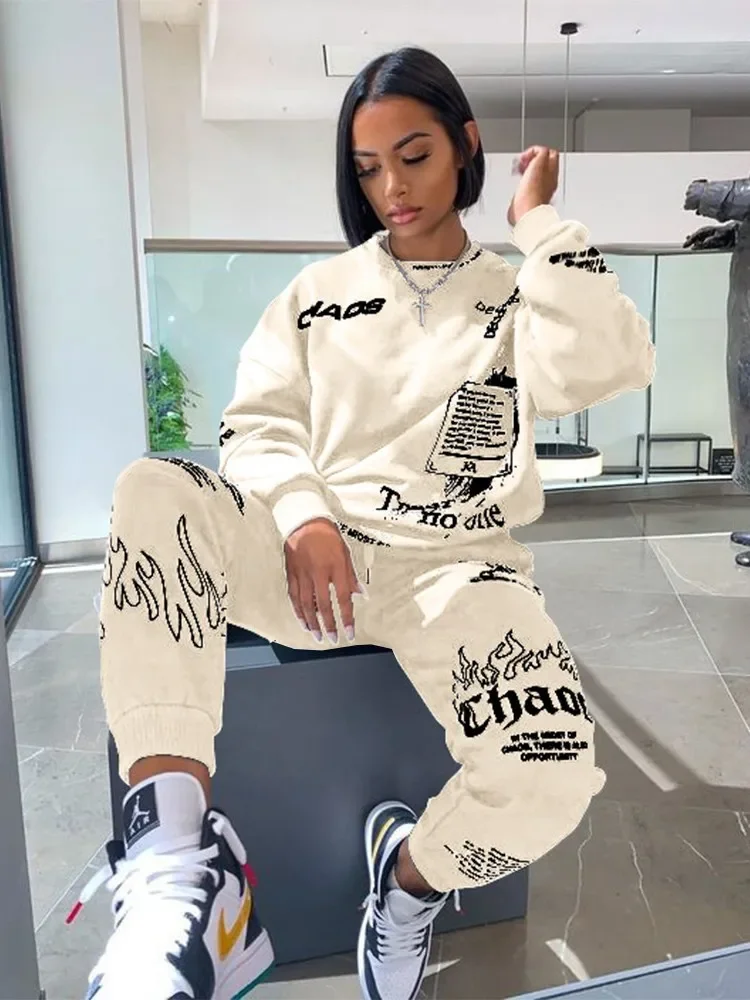 Letter Printed Sporty 2 Piece Outfits For Girls Long Sleeves Loose Hooded Tops + Drawstring Waist Straight Leg Trousers Suits
Letter Printed Sporty 2 Piece Outfits For Girls Long Sleeves Loose Hooded Tops + Drawstring Waist Straight Leg Trousers Suits