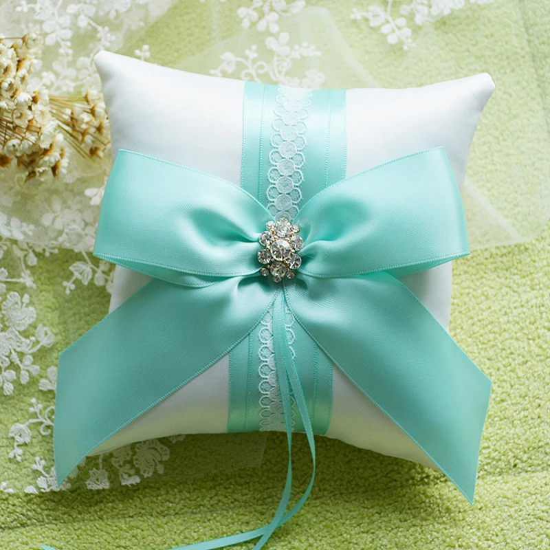 Top Quality Tiffany Color Wedding Ring Pillow Big Bowknot Ribbon Rhinestone Pillow Cushion Party Bride Wedding Decoration
Top Quality Tiffany Color Wedding Ring Pillow Big Bowknot Ribbon Rhinestone Pillow Cushion Party Bride Wedding Decoration