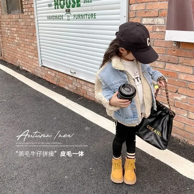Girls Denim Jacket Spring New Children Lamb Wool Winter Clothes Warm Faux Fur Coat Kids Outwear
Girls Denim Jacket Spring New Children Lamb Wool Winter Clothes Warm Faux Fur Coat Kids Outwear