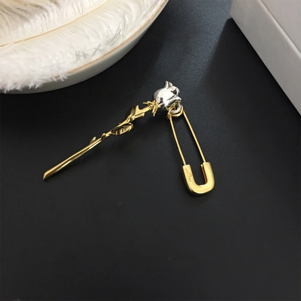 To Reines Hyperbole Rose Paperclip Design Unique Gold And Silver Color Pin Earrings Fashion Jewelry New Punk Pendientes Mujer
To Reines Hyperbole Rose Paperclip Design Unique Gold And Silver Color Pin Earrings Fashion Jewelry New Punk Pendientes Mujer