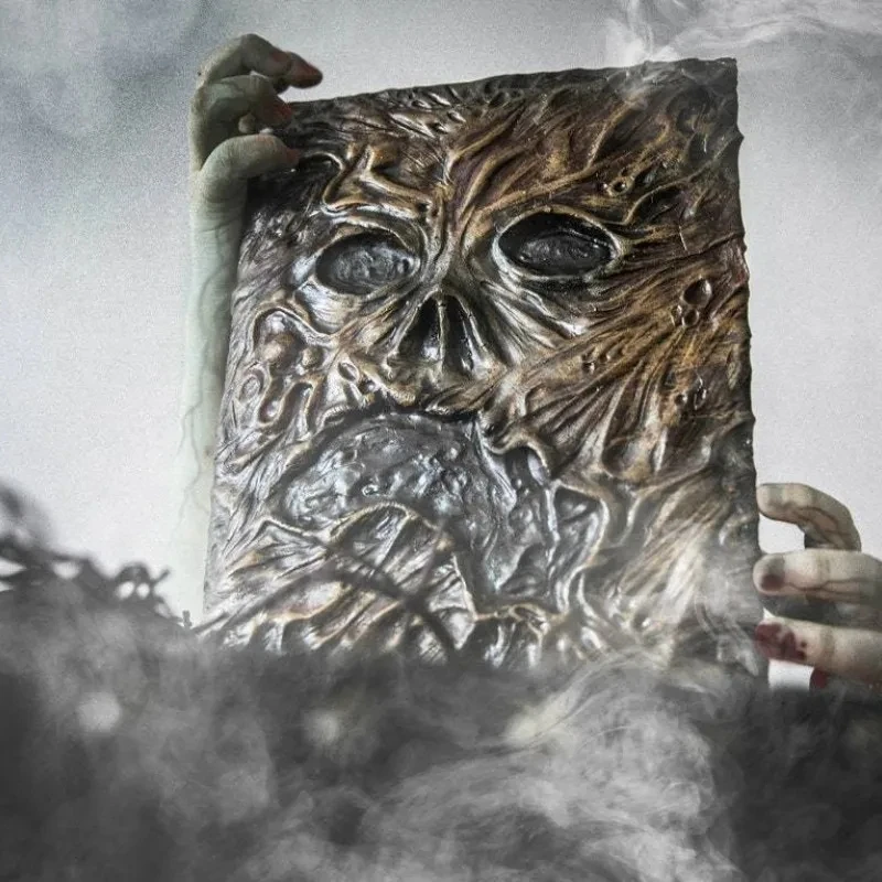 Necronomicon Resin Dark Magic Prop Demon Evil Dead Summon Book 3D Movie Props Halloween Demonic Evil Horror Desktop Decoration
Necronomicon Resin Dark Magic Prop Demon Evil Dead Summon Book 3D Movie Props Halloween Demonic Evil Horror Desktop Decoration