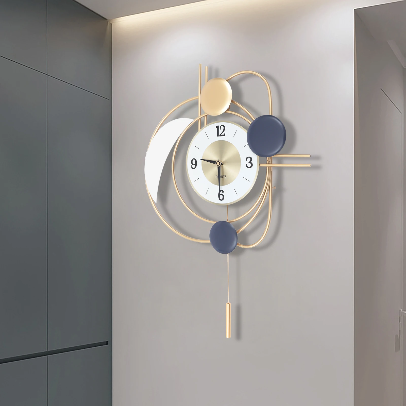 

Modern Wall Clock Quartz Movement Nordic Metal Hanging Clocks 3D Mute Design Creative Living room Art Decor Golden