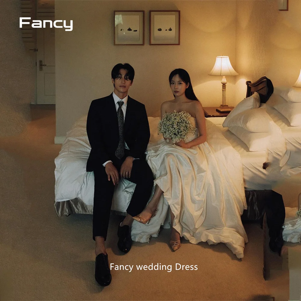 Fancy Simple Korea A Line Taffeta Wedding Dresses Photoshoot Strapless Corset Back Bridal Gowns Robe de mariage Custom made
Fancy Simple Korea A Line Taffeta Wedding Dresses Photoshoot Strapless Corset Back Bridal Gowns Robe de mariage Custom made