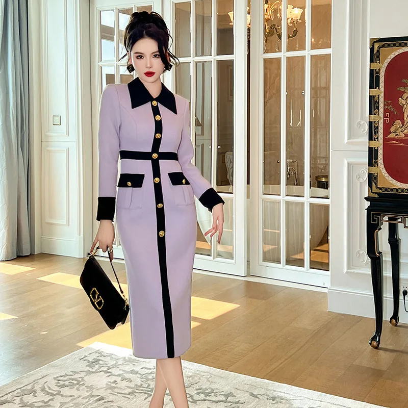2023 Winter Wear New Small Fragrant Doll Neck Contrast Spliced Single breasted Slim Fit Woolen Dress 50663
2023 Winter Wear New Small Fragrant Doll Neck Contrast Spliced Single breasted Slim Fit Woolen Dress 50663