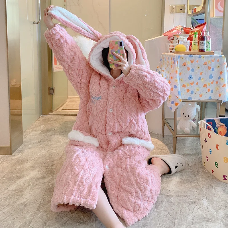 Winter Coral Fleece Robe Three-Layer Warm Nightdress Nightgown Women's Lovely Hooded Extra Loose Size Bathrobes Kimono Gown
Winter Coral Fleece Robe Three-Layer Warm Nightdress Nightgown Women's Lovely Hooded Extra Loose Size Bathrobes Kimono Gown