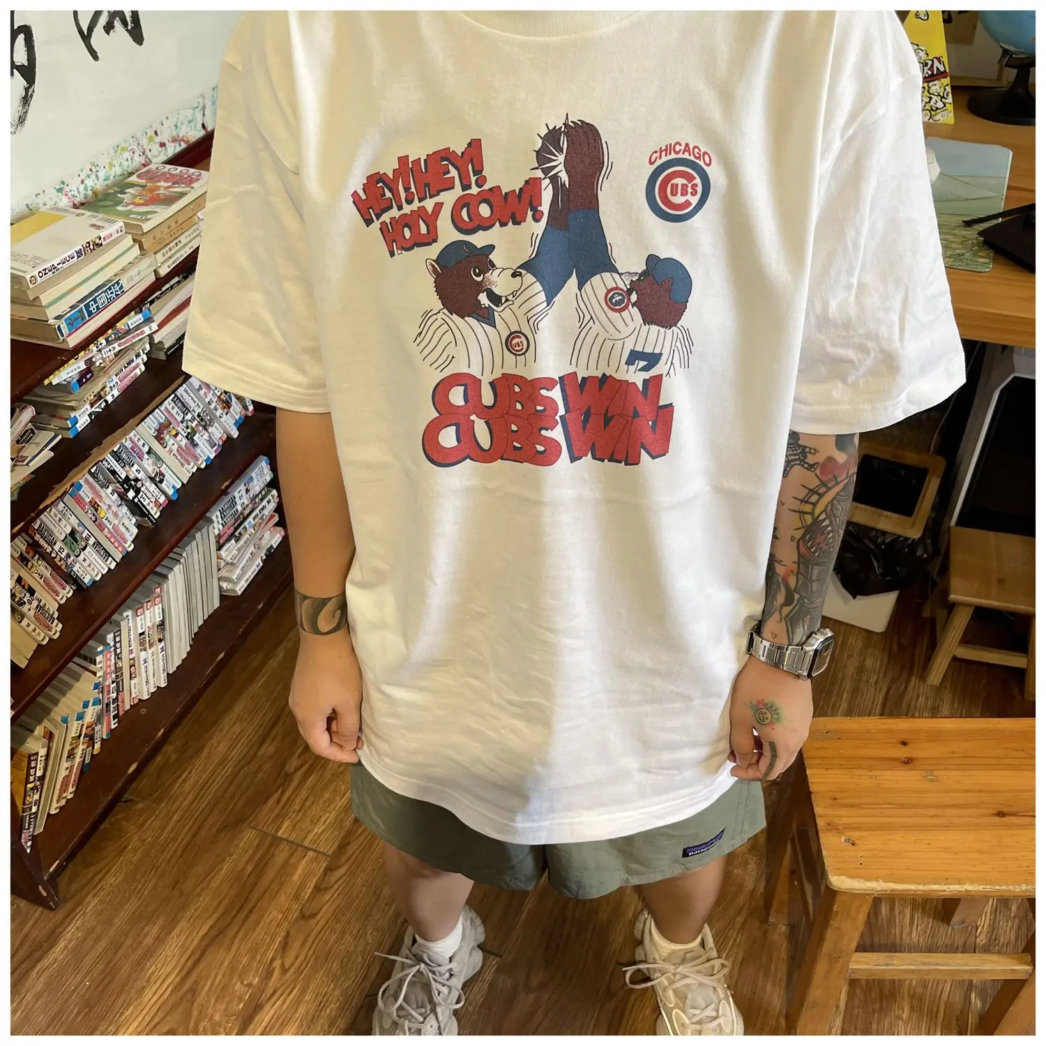 Fashionable Korean casual retro printed cartoon T shirt for men y2k personalized cotton street hip hop couple half sleeved top
Fashionable Korean casual retro printed cartoon T shirt for men y2k personalized cotton street hip hop couple half sleeved top