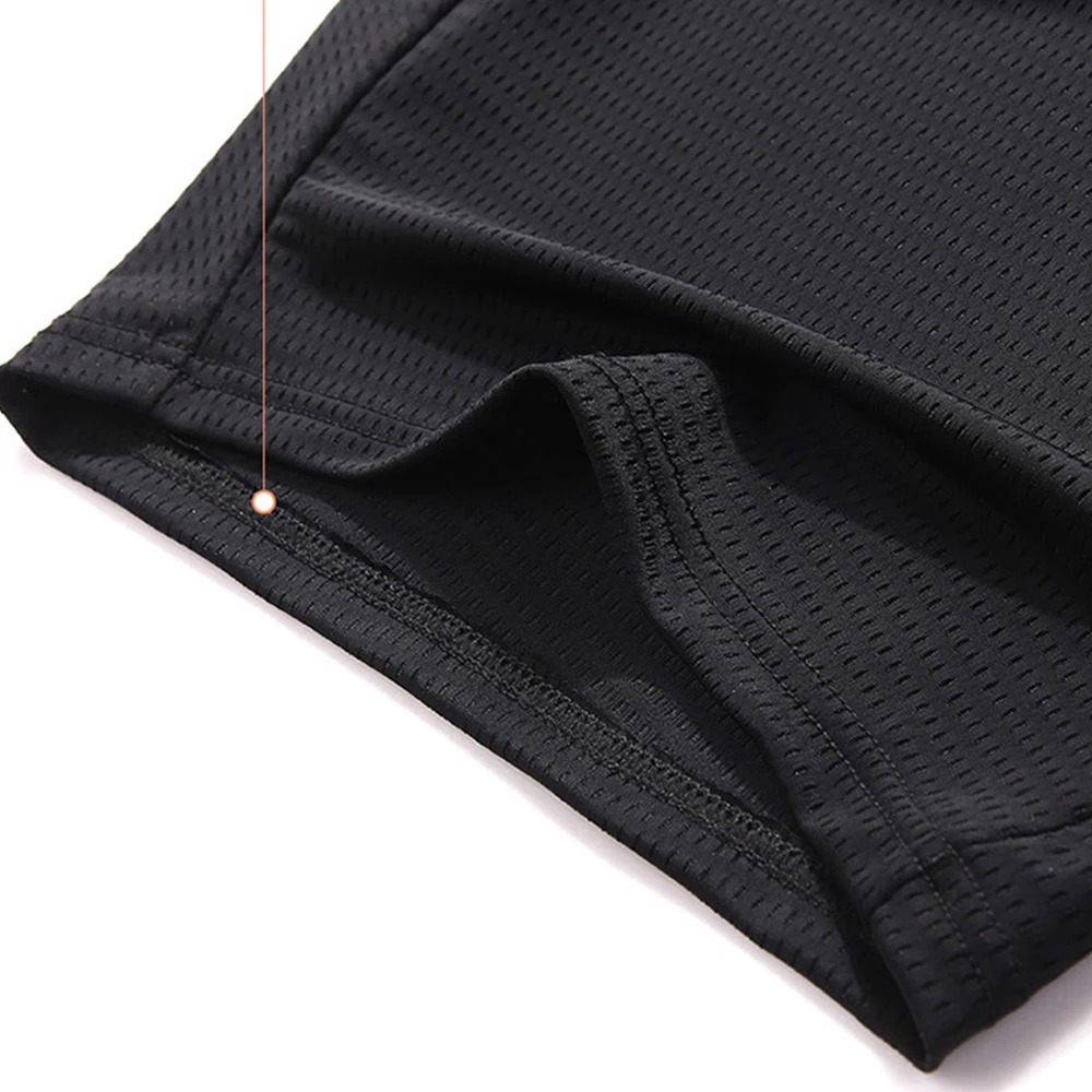 Premium Quality Men's Workout Shorts Suitable for Summer Bodybuilding and Intense GYM Exercises (80 characters)
Premium Quality Men's Workout Shorts Suitable for Summer Bodybuilding and Intense GYM Exercises (80 characters)