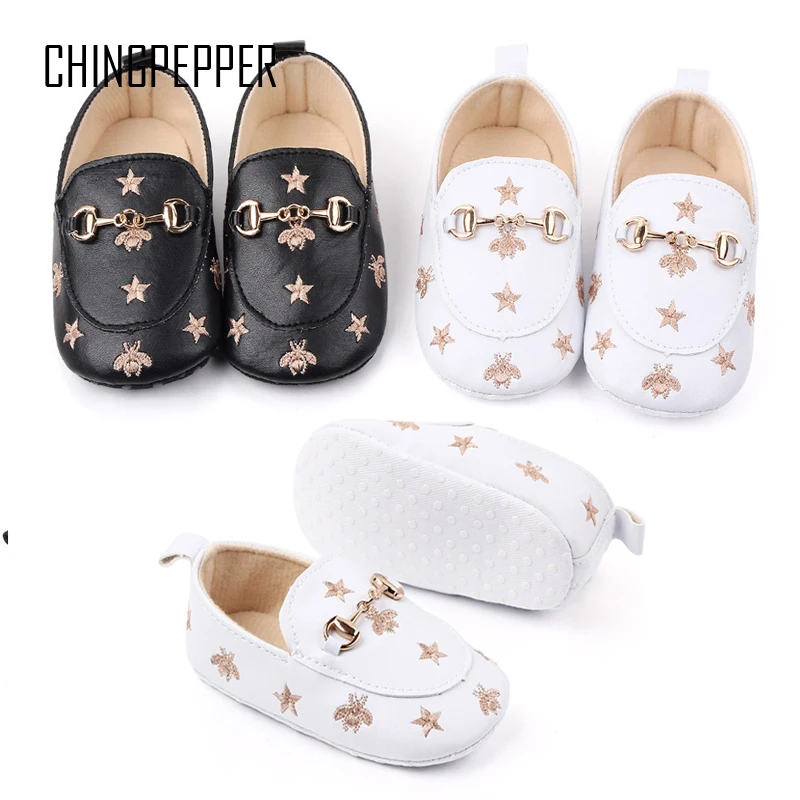 Brand Infant Boy Crib Shoes 1 Year Baby Item Footwear with Bees Stars Newborn Casual Loafers Toddler Soft Moccasin for Girl Gift
Brand Infant Boy Crib Shoes 1 Year Baby Item Footwear with Bees Stars Newborn Casual Loafers Toddler Soft Moccasin for Girl Gift