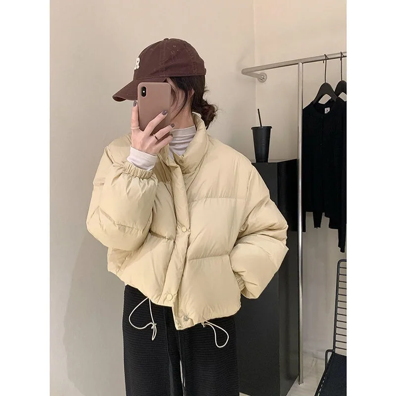 2023 Winter New Short Coat Casual Fashion Down Cotton Jacket Women Stand Collar Female Parkas All-match Streetwear Black
2023 Winter New Short Coat Casual Fashion Down Cotton Jacket Women Stand Collar Female Parkas All-match Streetwear Black