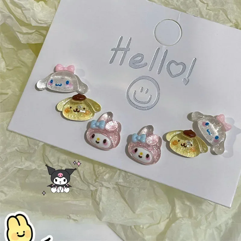 Sanrio серьги Kuromi Cinnamoroll моя мелодия почточко 925 Серебряная игла Nissan симпатичная Милая прозрачная фотография подарок для девушки
Sanrio серьги Kuromi Cinnamoroll моя мелодия почточко 925 Серебряная игла Nissan симпатичная Милая прозрачная фотография подарок для девушки