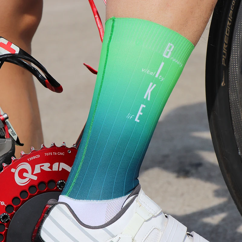 Mcycle Gradient Color Aero Sport Socks One Piece Seamless Anti-Slip Bicycle Bike Socks Summer Bicycle Riding Cycling Aero Socks
Mcycle Gradient Color Aero Sport Socks One Piece Seamless Anti-Slip Bicycle Bike Socks Summer Bicycle Riding Cycling Aero Socks