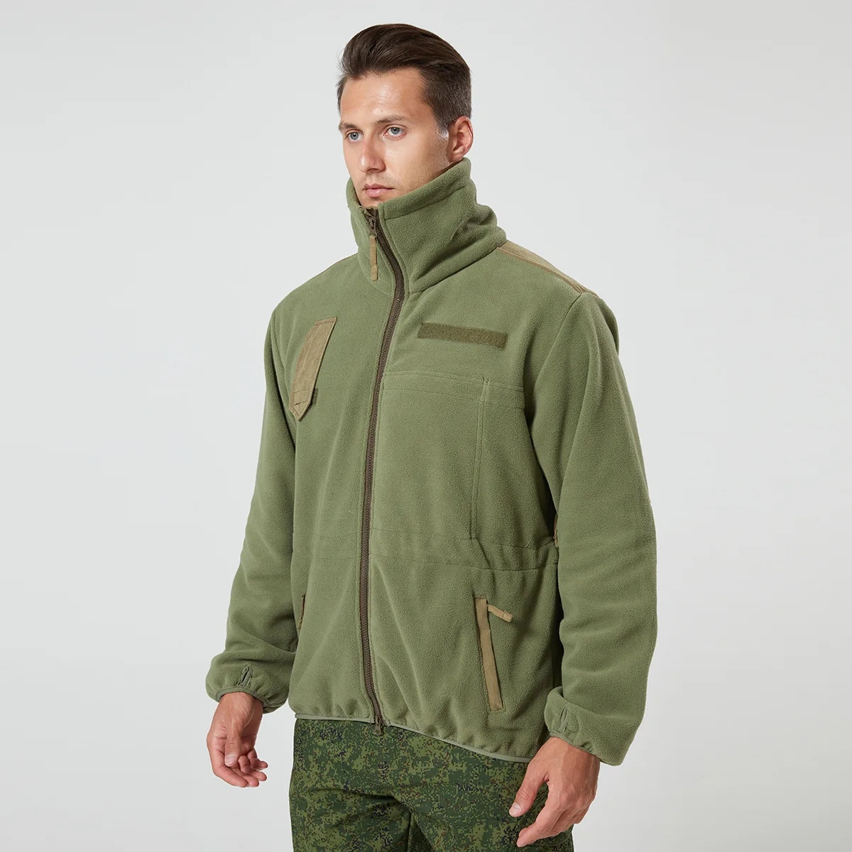 Autumn and Winter Tactics Hoodie Coat Keep Warm Windproof Polar Fleece Outdoor Sports Men Jacket Slim Fit Stand Collar Stitching
Autumn and Winter Tactics Hoodie Coat Keep Warm Windproof Polar Fleece Outdoor Sports Men Jacket Slim Fit Stand Collar Stitching