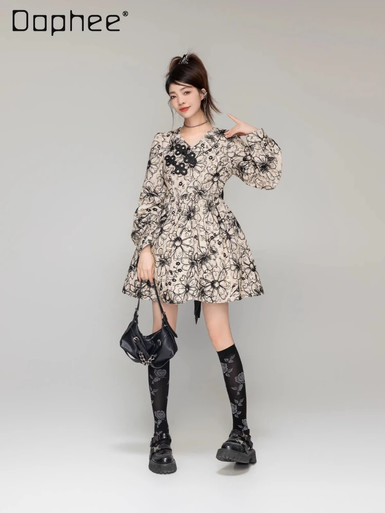 2024 Spring Summer Floating Floral V-neck Puff Sleeve Knee-Length High Waist Dress Big Bow Straps Chic Tea Break Dress for Women
2024 Spring Summer Floating Floral V-neck Puff Sleeve Knee-Length High Waist Dress Big Bow Straps Chic Tea Break Dress for Women
