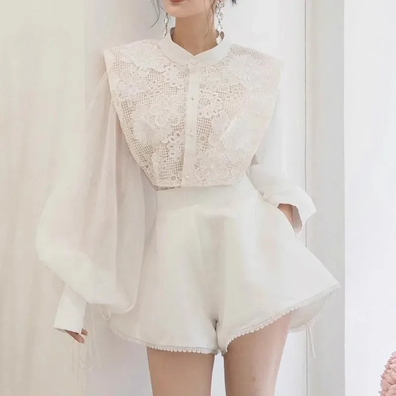 

Vintage White Two Piece Sets Women Elegant Long-sleeve Lace Tops and Shorts Ladies Runway Design Summer Vacation Clothing Women