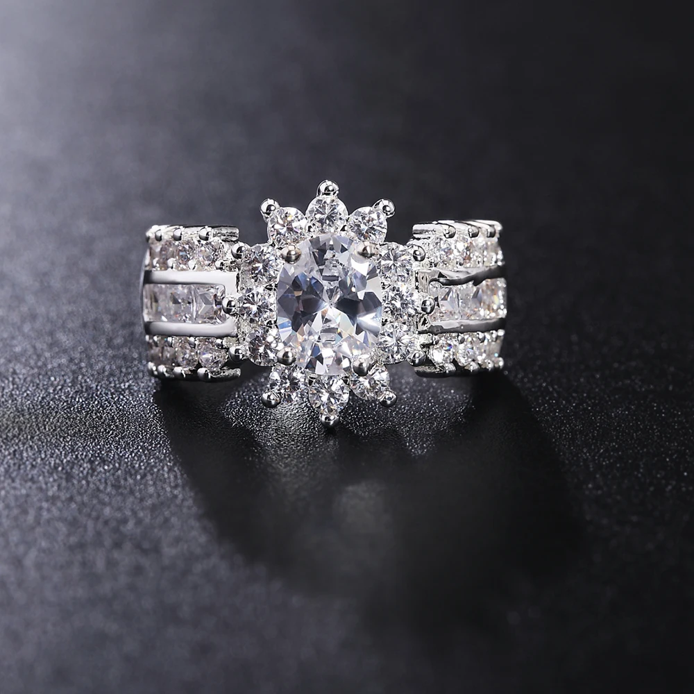 European and American 925 Silver Fashion Jewelry Wedding Party Accessories Gift Luxury Shining Water Diamond Women's Ring
European and American 925 Silver Fashion Jewelry Wedding Party Accessories Gift Luxury Shining Water Diamond Women's Ring