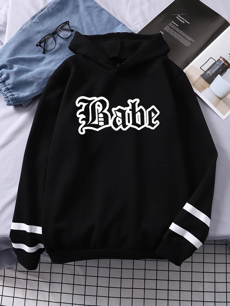 Hollow Font Design Babe Creativity Letter Printing Womans Hoodies Personality O-Neck Fleece Long Sleeves Casual Female Clothing
Hollow Font Design Babe Creativity Letter Printing Womans Hoodies Personality O-Neck Fleece Long Sleeves Casual Female Clothing