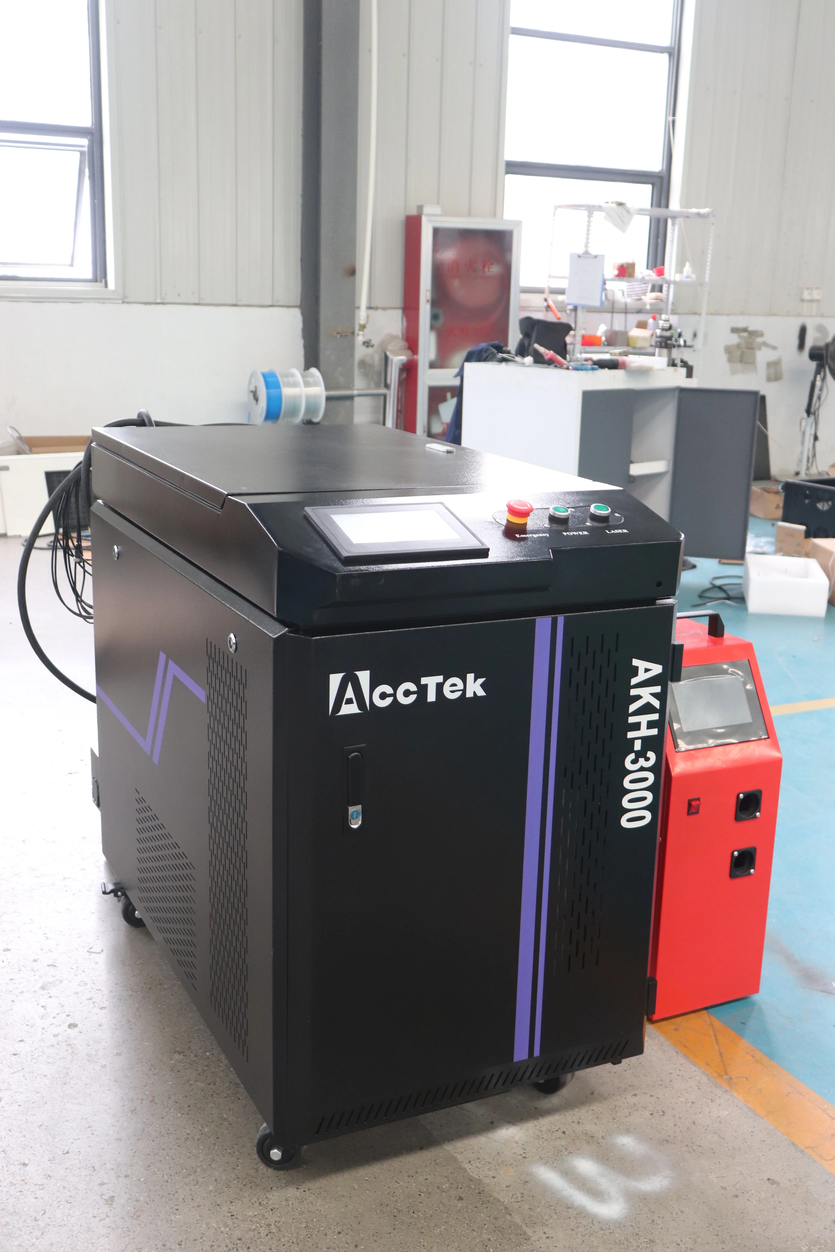 Handheld Double Wire Feeder Fiber Laser Welding Machine 3000w Weld Stainless Steel
Handheld Double Wire Feeder Fiber Laser Welding Machine 3000w Weld Stainless Steel