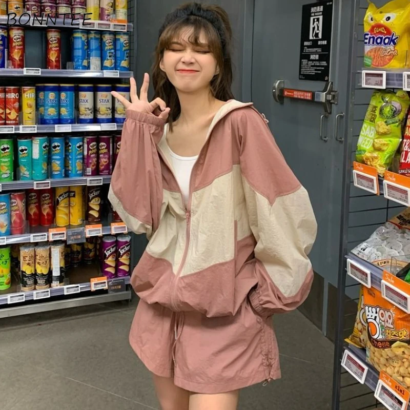 Куртка женская, летняя, с капюшоном, солнцезащитная, дышащая, универсальная, в Корейском стиле 
Куртка женская, летняя, с капюшоном, солнцезащитная, дышащая, универсальная, в Корейском стиле