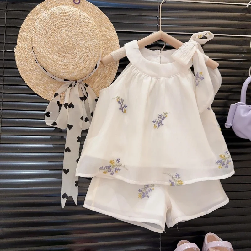 New Girl's National Style Flower Embroidered Bow Lace-up Doll Shirt Shorts Suit2024Two Pieces for Children in Summer-WSNY
New Girl's National Style Flower Embroidered Bow Lace-up Doll Shirt Shorts Suit2024Two Pieces for Children in Summer-WSNY