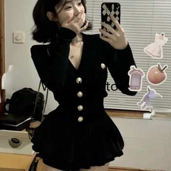 Uma Elegância Atemporal: Descubra o Conjunto Vestido de Cetim Elegante 14 Black Casual Knitted Sweater Tops Casual Slim Y2k Mini Skirt Party Elegant Clothing Korean Fashio 2 Piece Set Skirt Woman 2023