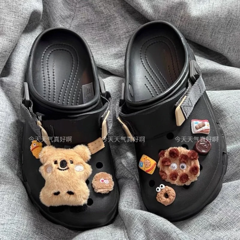 DIY Fashion Cartoon Shoe Charms for Clogs Quality All-match Lovely Clogs Shoe Accessories Vintage Cute Shoe Charms Designer New
DIY Fashion Cartoon Shoe Charms for Clogs Quality All-match Lovely Clogs Shoe Accessories Vintage Cute Shoe Charms Designer New