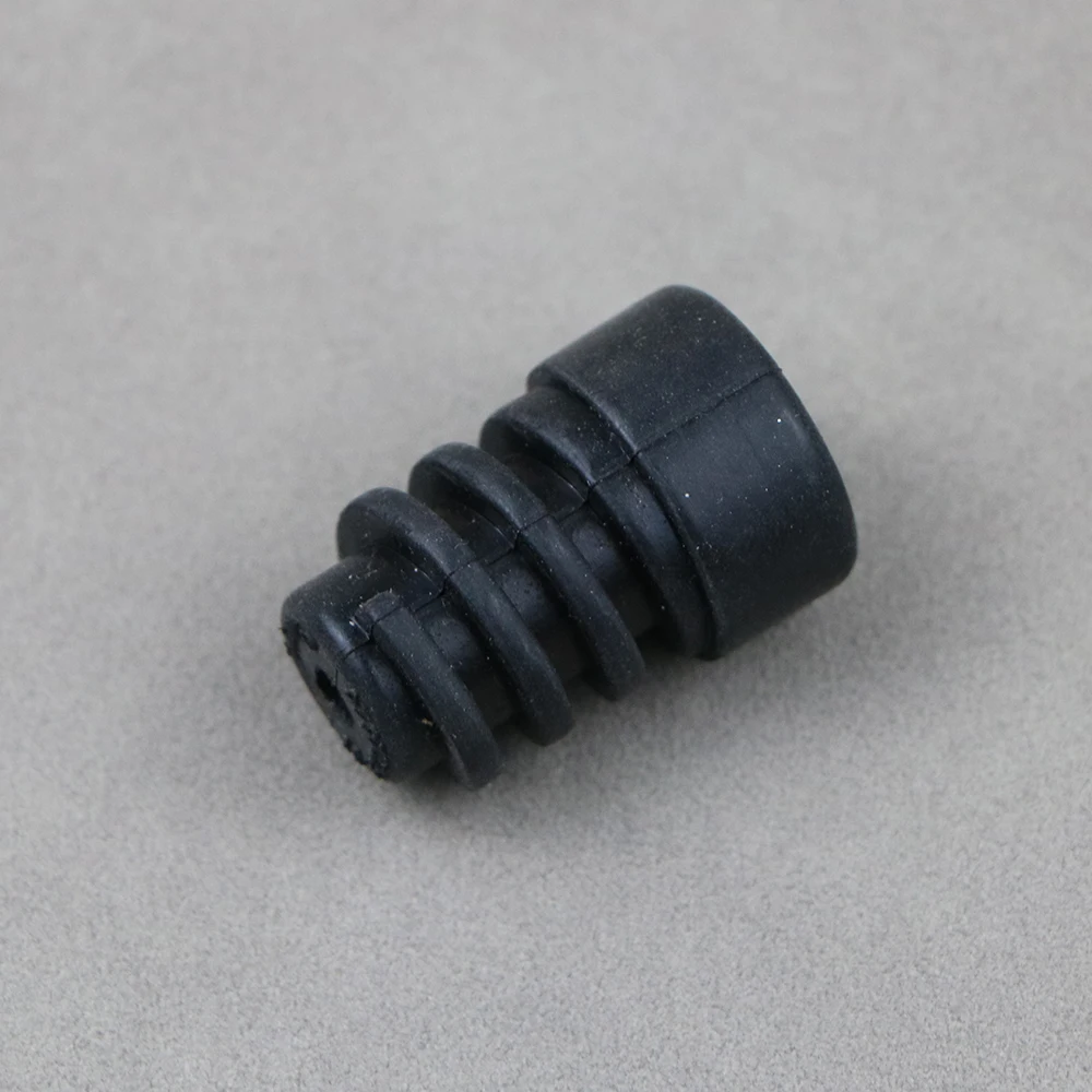 31402320 Front Hood Stop Buffer For VOLVO C40 S60 S90 V60 V60 Cross Country V90 V90 Cross Country XC40 XC60 XC90
31402320 Front Hood Stop Buffer For VOLVO C40 S60 S90 V60 V60 Cross Country V90 V90 Cross Country XC40 XC60 XC90