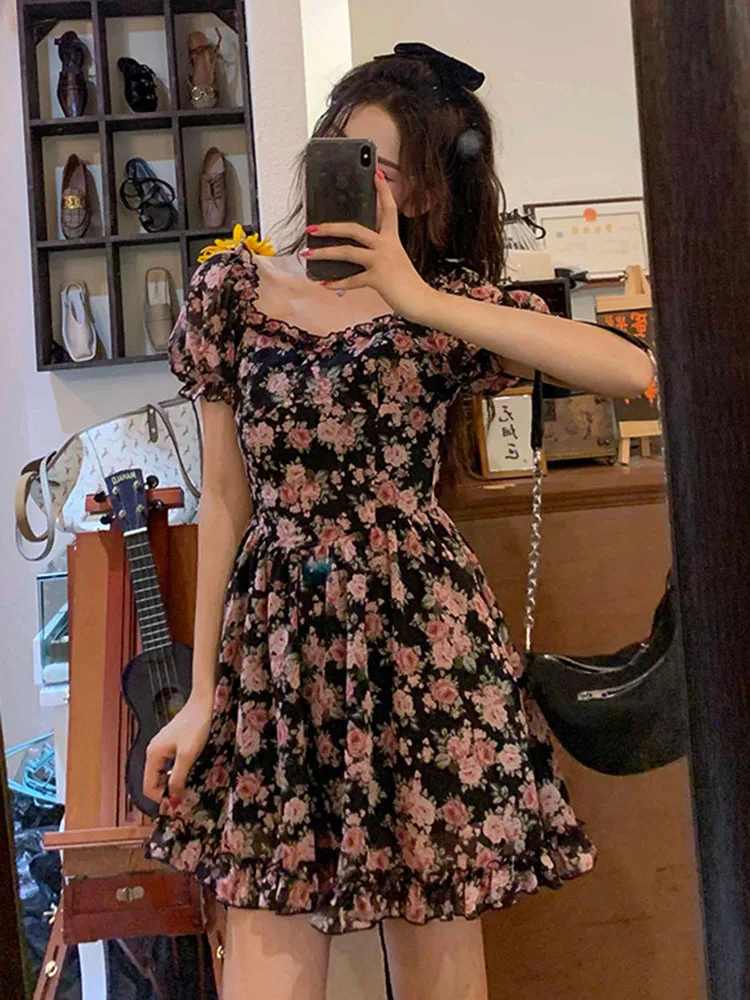 Sexy Ruffles Mini Dress Woman Spring Summer Square Collar Short Sleeve Dresses Women 2023 Fashion Floral Slim Short Skirt
Sexy Ruffles Mini Dress Woman Spring Summer Square Collar Short Sleeve Dresses Women 2023 Fashion Floral Slim Short Skirt