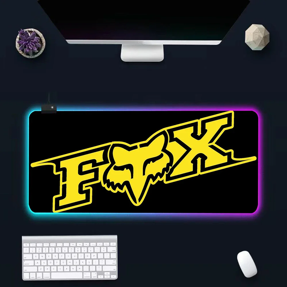 Racing Logo Deluxe RGB Pc Gamer Keyboard FOX Mouse Pad Mousepad LED Glowing Mouse Mats Rubber Gaming Computer Mausepad
Racing Logo Deluxe RGB Pc Gamer Keyboard FOX Mouse Pad Mousepad LED Glowing Mouse Mats Rubber Gaming Computer Mausepad