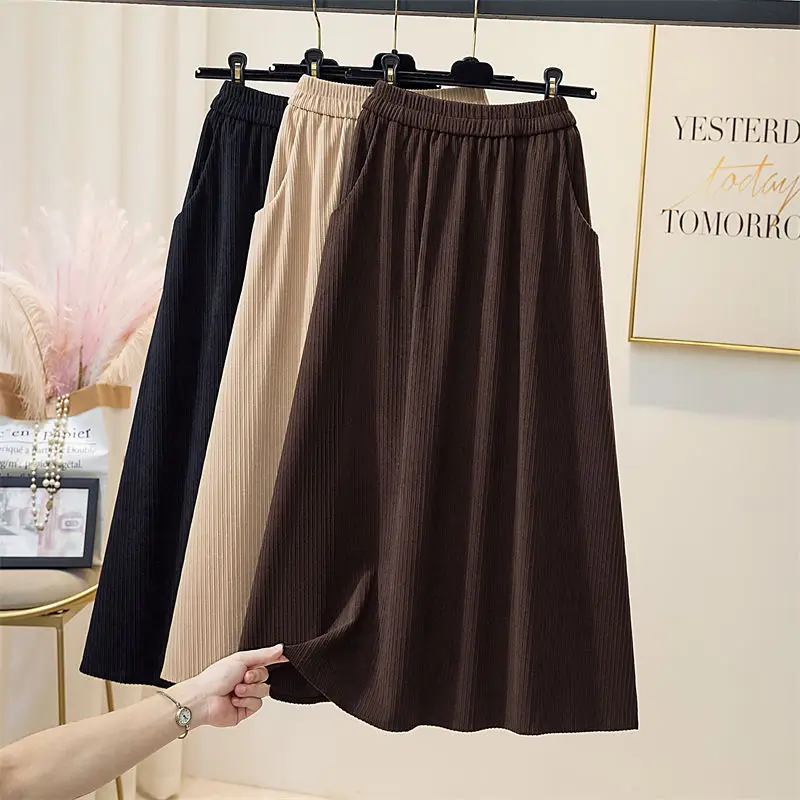 2024 Women's Autumn Winter Fashion Retro High Waist Long Female Solid Color Corduroy Skirt Ladies Loose Casual Skirts O709
2024 Women's Autumn Winter Fashion Retro High Waist Long Female Solid Color Corduroy Skirt Ladies Loose Casual Skirts O709