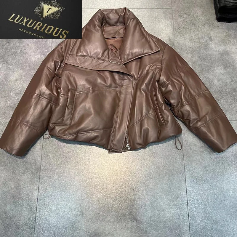 2023 Winter Large Lapel Genuine Sheepskin Jackets Women Warm White Goose Down Loose Short Zipper Coats
2023 Winter Large Lapel Genuine Sheepskin Jackets Women Warm White Goose Down Loose Short Zipper Coats