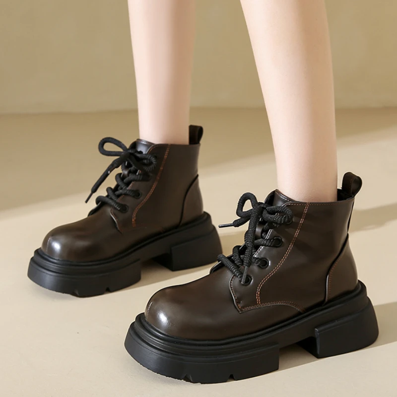 Hot New Fashion Women's Boots Ankle Low Heel Platform Retro Boot Chunky Sole Lace Up Biker Boots Shoe for Women Zapatos De Mujer
Hot New Fashion Women's Boots Ankle Low Heel Platform Retro Boot Chunky Sole Lace Up Biker Boots Shoe for Women Zapatos De Mujer