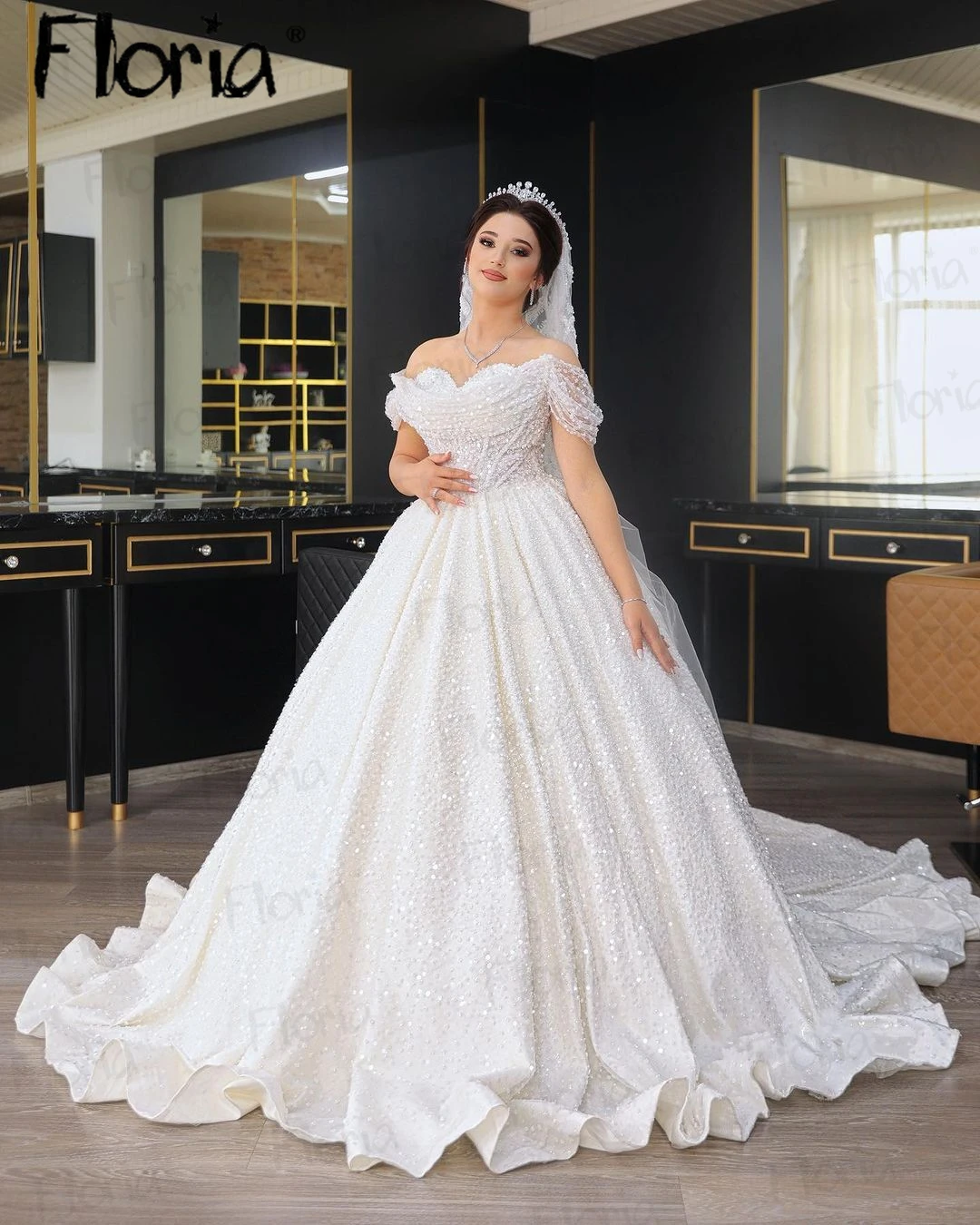 

Gorgeous Dubai Wedding Dress Full Beading Off Shoulder Boat Neck Luxury Bridal Dresses Ball Gown 2024 Romantic Vestido De Noiva
