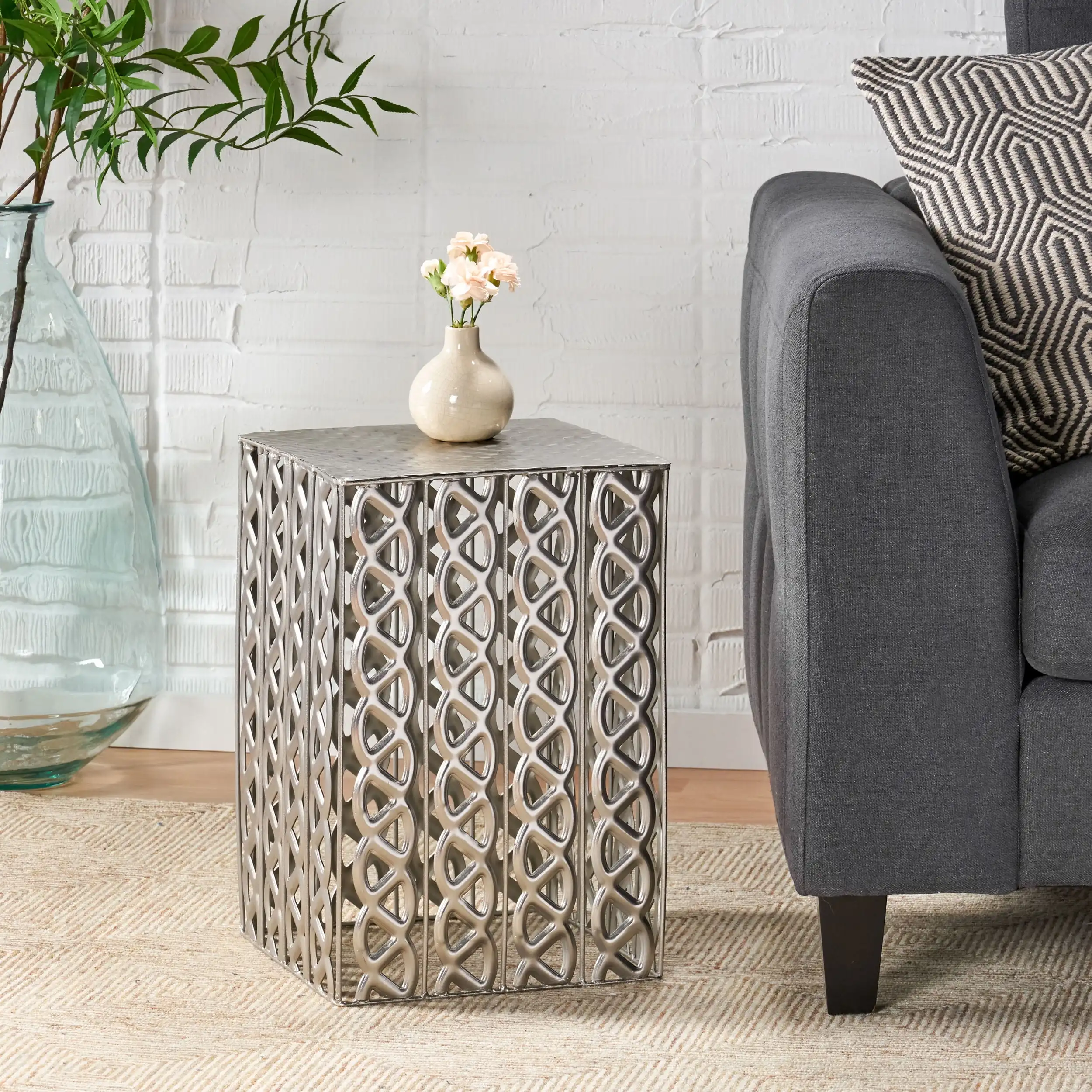 Noble House High Load-bearing Strong Stable and Durable Analei Modern Handcrafted Square Iron Accent Table Nickel Antique
Noble House High Load-bearing Strong Stable and Durable Analei Modern Handcrafted Square Iron Accent Table Nickel Antique
