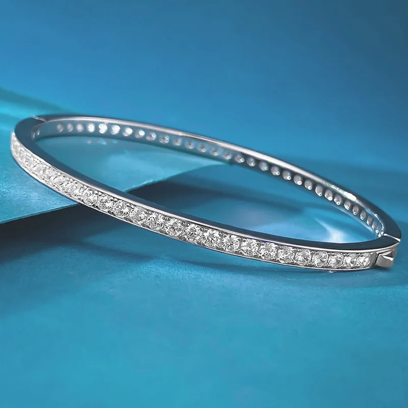 925 Silver Plated Platinum Half Diamond Bracelet for Women's Fashion Simple Single Row Diamond Fine Bracelet Exquisite
925 Silver Plated Platinum Half Diamond Bracelet for Women's Fashion Simple Single Row Diamond Fine Bracelet Exquisite