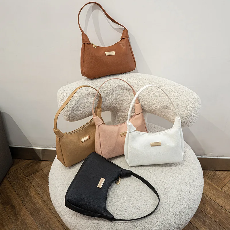 Versatile and fashionable design, portable shoulder bag with simple texture, solid color PU crescent club underarm bag
Versatile and fashionable design, portable shoulder bag with simple texture, solid color PU crescent club underarm bag
