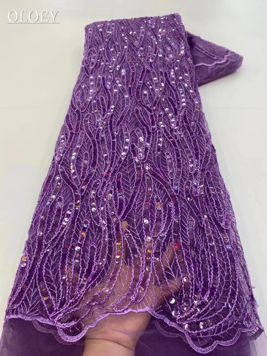 Classic Fashion French Mesh Embroidery Fabric African Nigerian Sequins Lace Fabric For Wedding Dress
Classic Fashion French Mesh Embroidery Fabric African Nigerian Sequins Lace Fabric For Wedding Dress