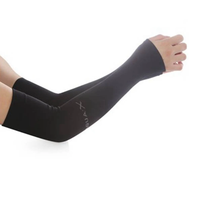 1 Pairs Unisex Arm Cooling Sleeves UV Protection Arm Sleeves for Men&Women,for Running, Cycling, Hiking, Golf(Black)
1 Pairs Unisex Arm Cooling Sleeves UV Protection Arm Sleeves for Men&Women,for Running, Cycling, Hiking, Golf(Black)