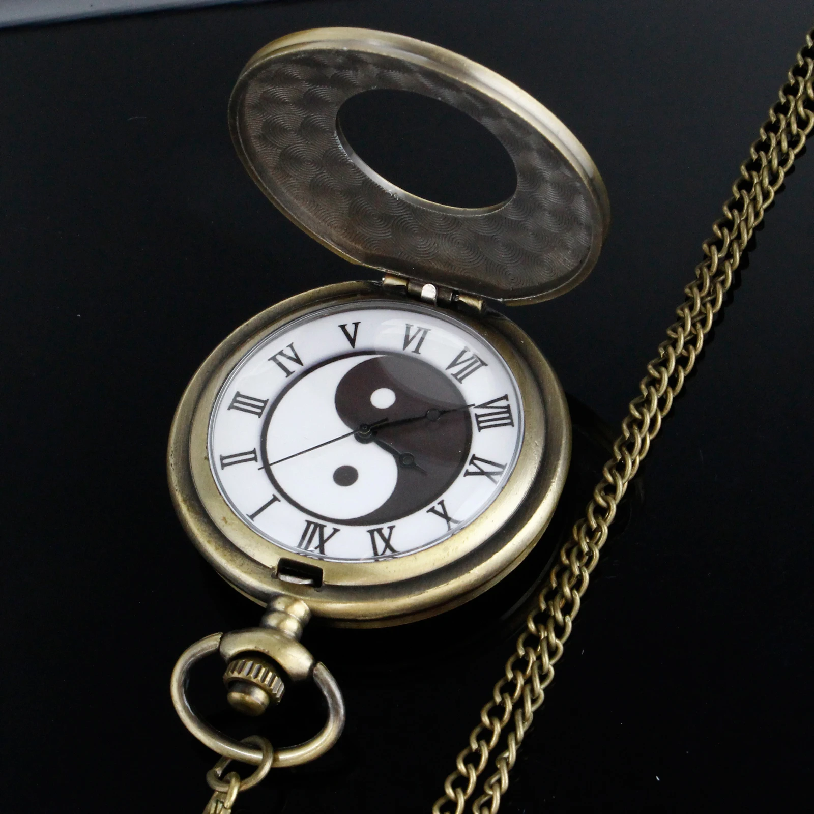

New Chinese Yin Yang Tai Chi Black White Quartz Pocket Watch Vintage Gentleman Accessories Men's and Women's Necklace Clock Gift