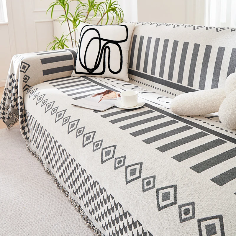 Xmas Bohemian Printed Chenille Sofa Cover for Living Room, Universal Cat Scratch Resistant Sofa Towel, Couch Protective Cover
Xmas Bohemian Printed Chenille Sofa Cover for Living Room, Universal Cat Scratch Resistant Sofa Towel, Couch Protective Cover