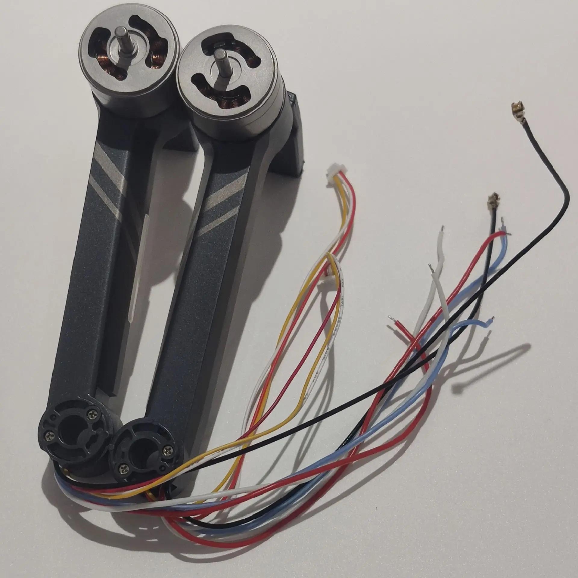 SJRC F22 F22S бесщеточный складной Квадрокоптер F22/F22S GPS RC бесщеточный двигатель передняя рукоятка 2 шт. моторный рычаг запасные части
SJRC F22 F22S бесщеточный складной Квадрокоптер F22/F22S GPS RC бесщеточный двигатель передняя рукоятка 2 шт. моторный рычаг запасные части