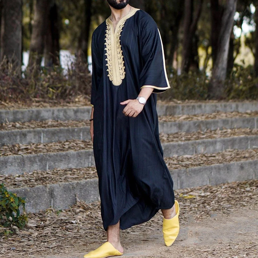 

Muslim Men Jubba Thobe Long Sleeve Islamic Clothing Embroidery V-Neck Kimono Robe Abaya Caftan Dubai Arab Dress Shirts