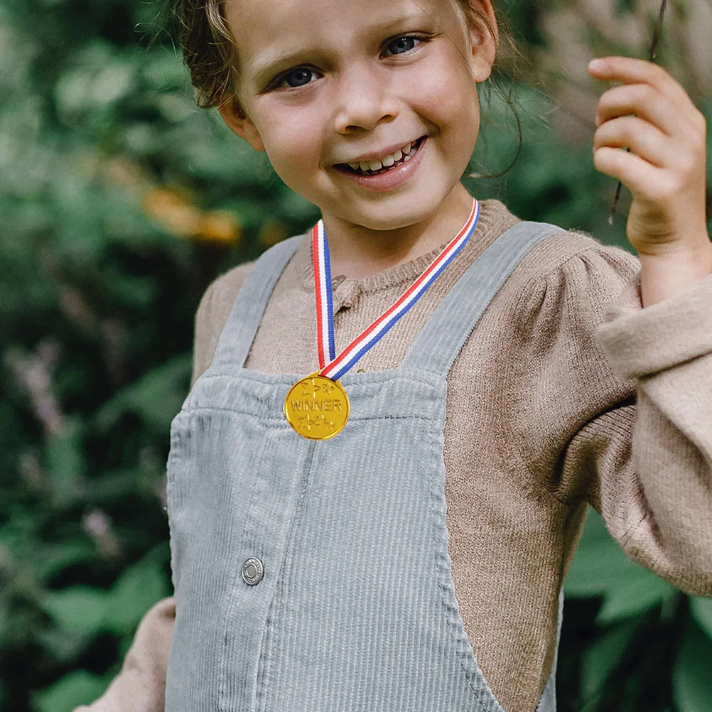 18 Pcs Children's Medal Toy Kids Medals Kit for Awards Make up Sports Competition Plastic Creative Decor with Lanyard
18 Pcs Children's Medal Toy Kids Medals Kit for Awards Make up Sports Competition Plastic Creative Decor with Lanyard