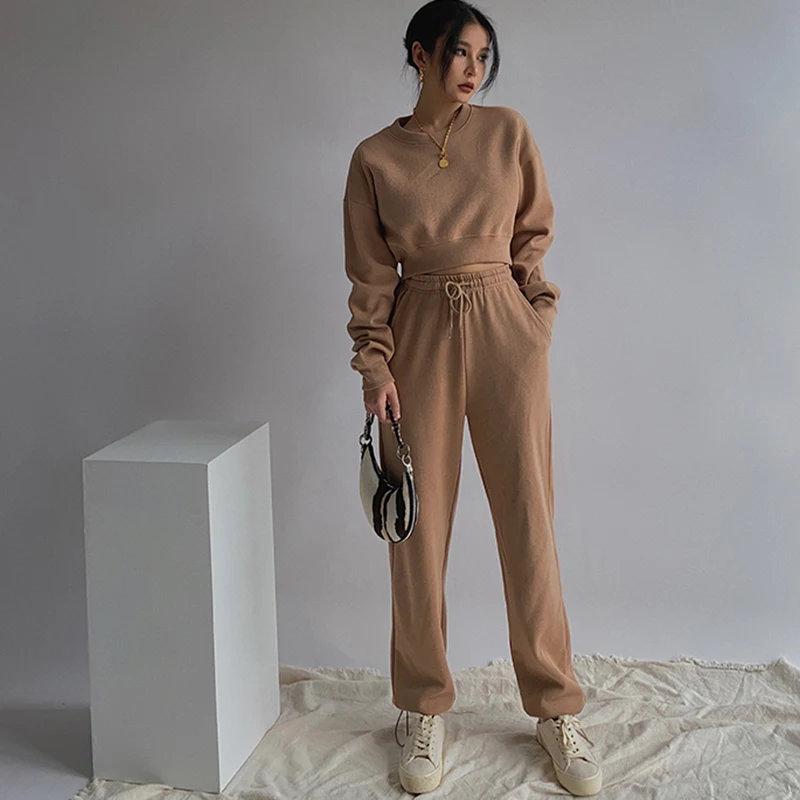 Spring Autumn Hoodie Pants Two-piece Suit 2023 Fashion Chic Girl High Street Tracksuits Sweatshirt Jogger Pants Suit
Spring Autumn Hoodie Pants Two-piece Suit 2023 Fashion Chic Girl High Street Tracksuits Sweatshirt Jogger Pants Suit
