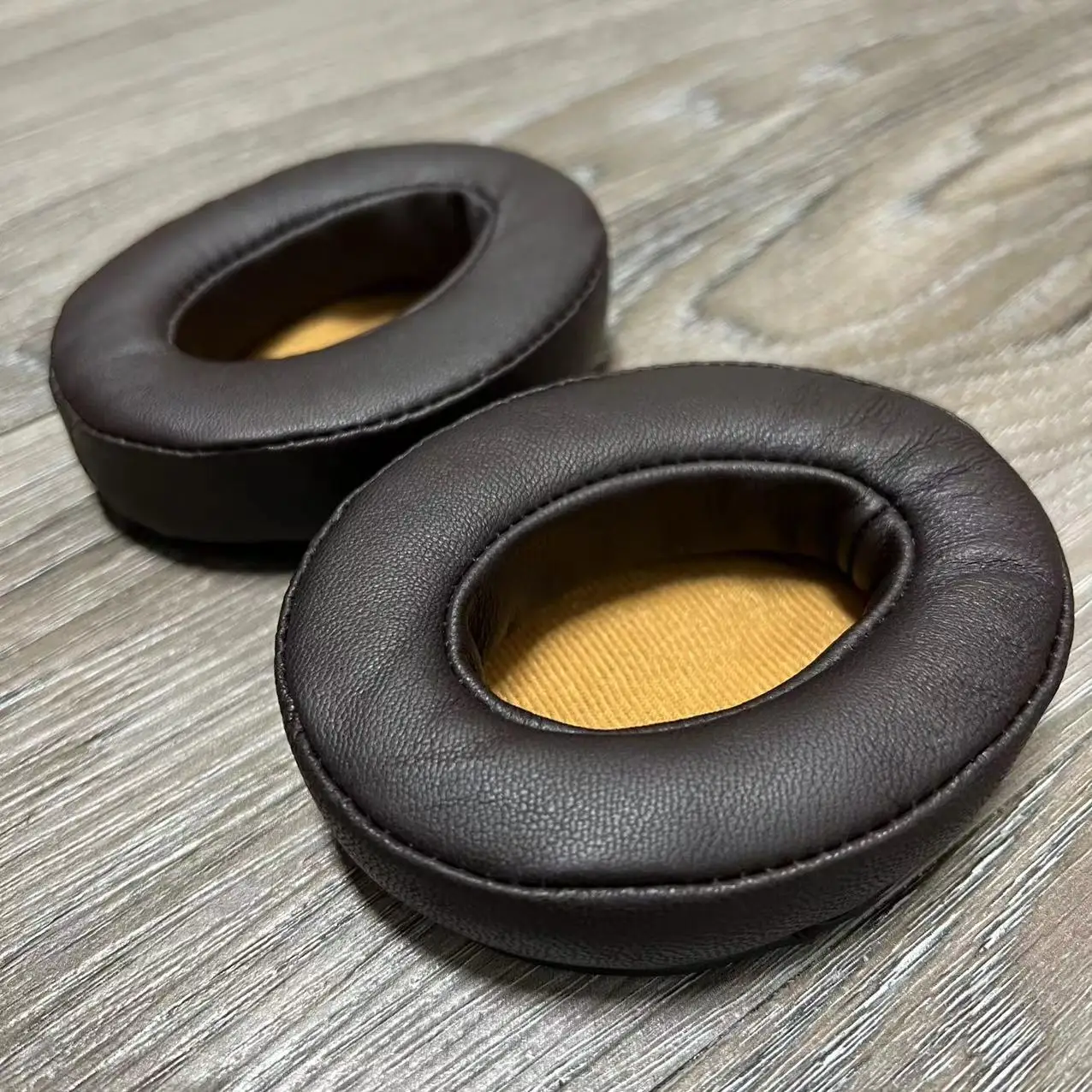 Genuine Sheepskin Leather Ear Pads for Sennheiser Momentum 1 1.0 2 2.0 M2 HD1 Headphones replacement Ear cushions Ear pillows Genuine Sheepskin Leather Ear Pads for Sennheiser Momentum 1 1.0 2 2.0 M2 HD1 Headphones replacement Ear cushions Ear pillows